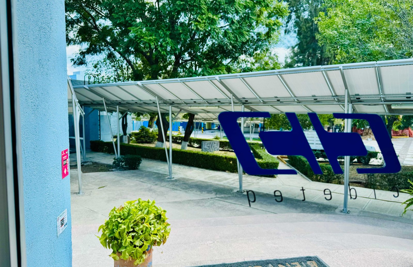 Espacio de foto 1 — reemplázala